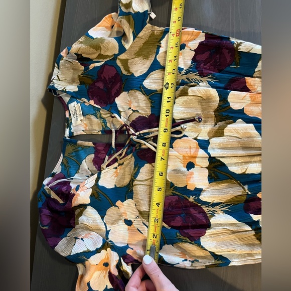 O’Neill Night Bloom Romper NWOT - Picture 5 of 5